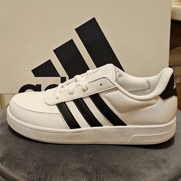 Adidas sneaker - Picture 7 of 11